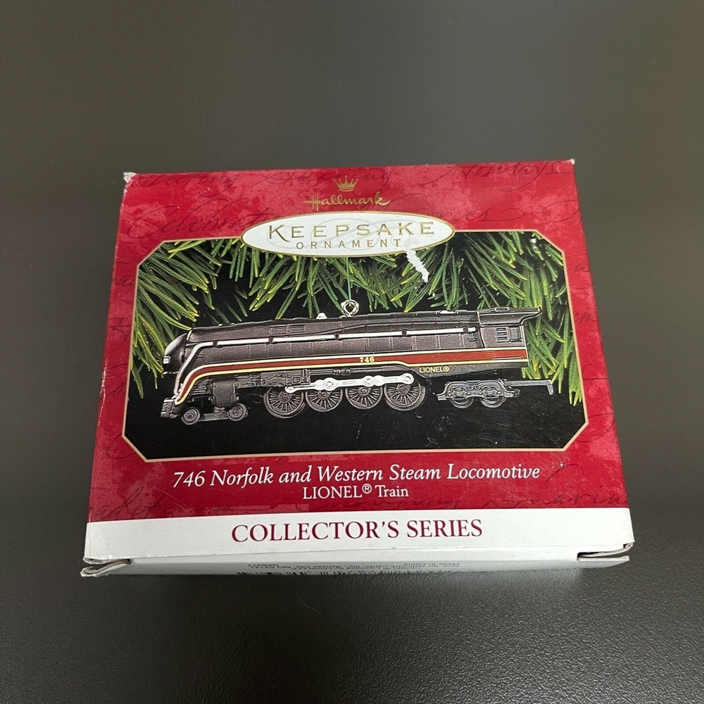 Hallmark Keepsake 746 Norfolk and Western Steam Locomotive Lionel Train Ornament
